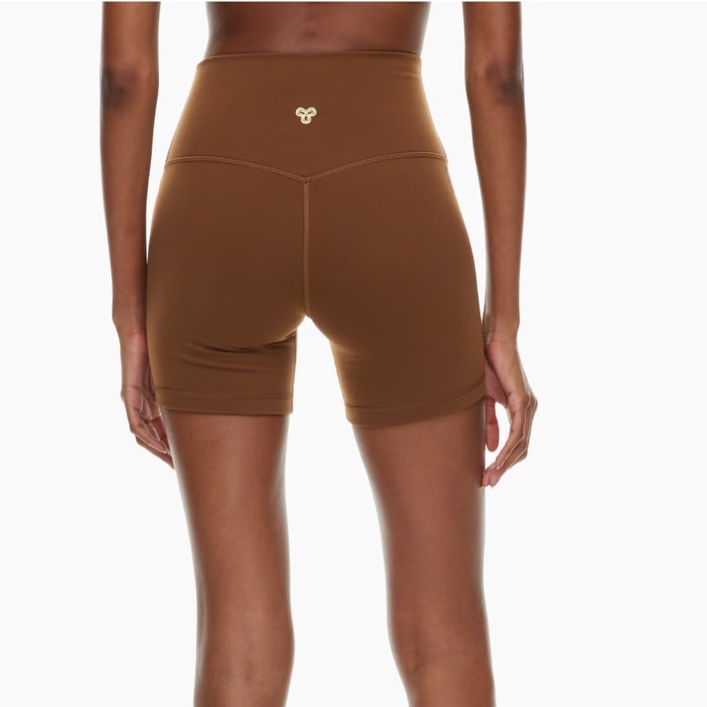 Aritzia Cognac Biker Shorts